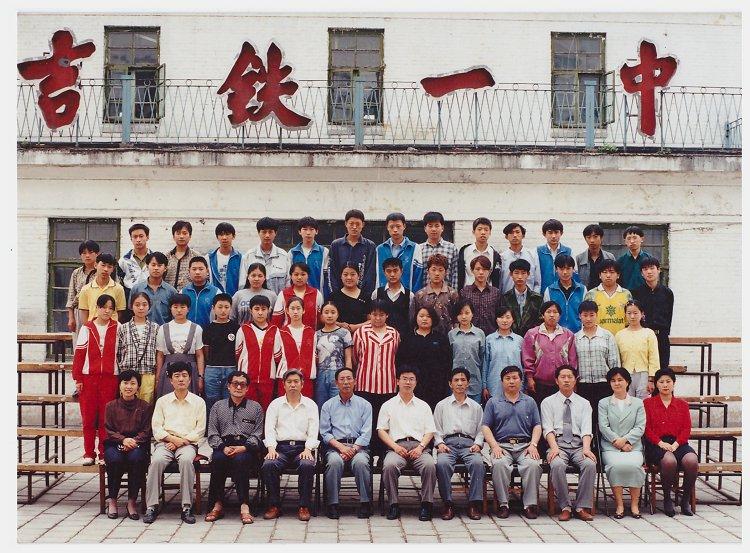 吉林雪原，油纸伞下的深情独白